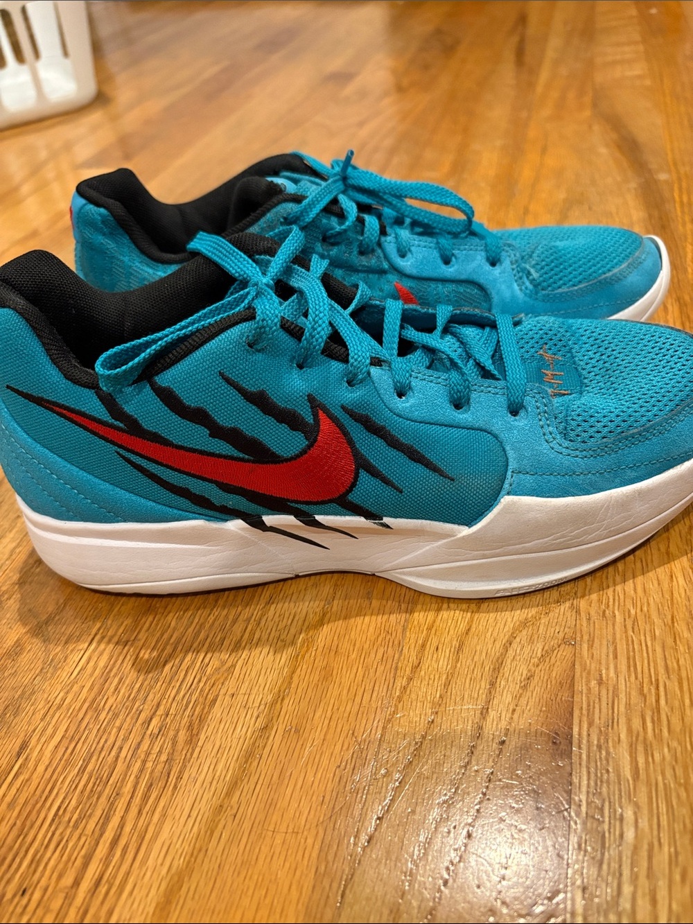 Nike JA 2 Morant Basketball Scratch. Size US 9